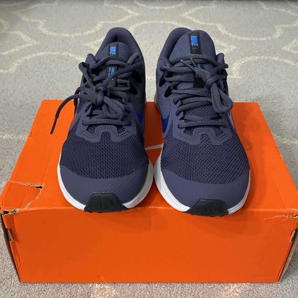 NIKE DOWNSHIFTER 9 (GS) NWT - Picture 8 of 11